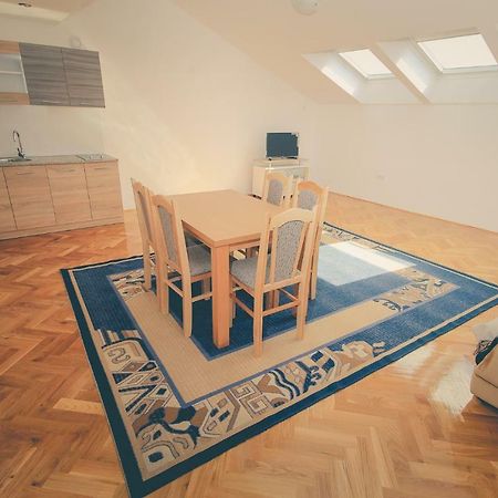 Apartmani Pranjić Kastela Bagian luar foto