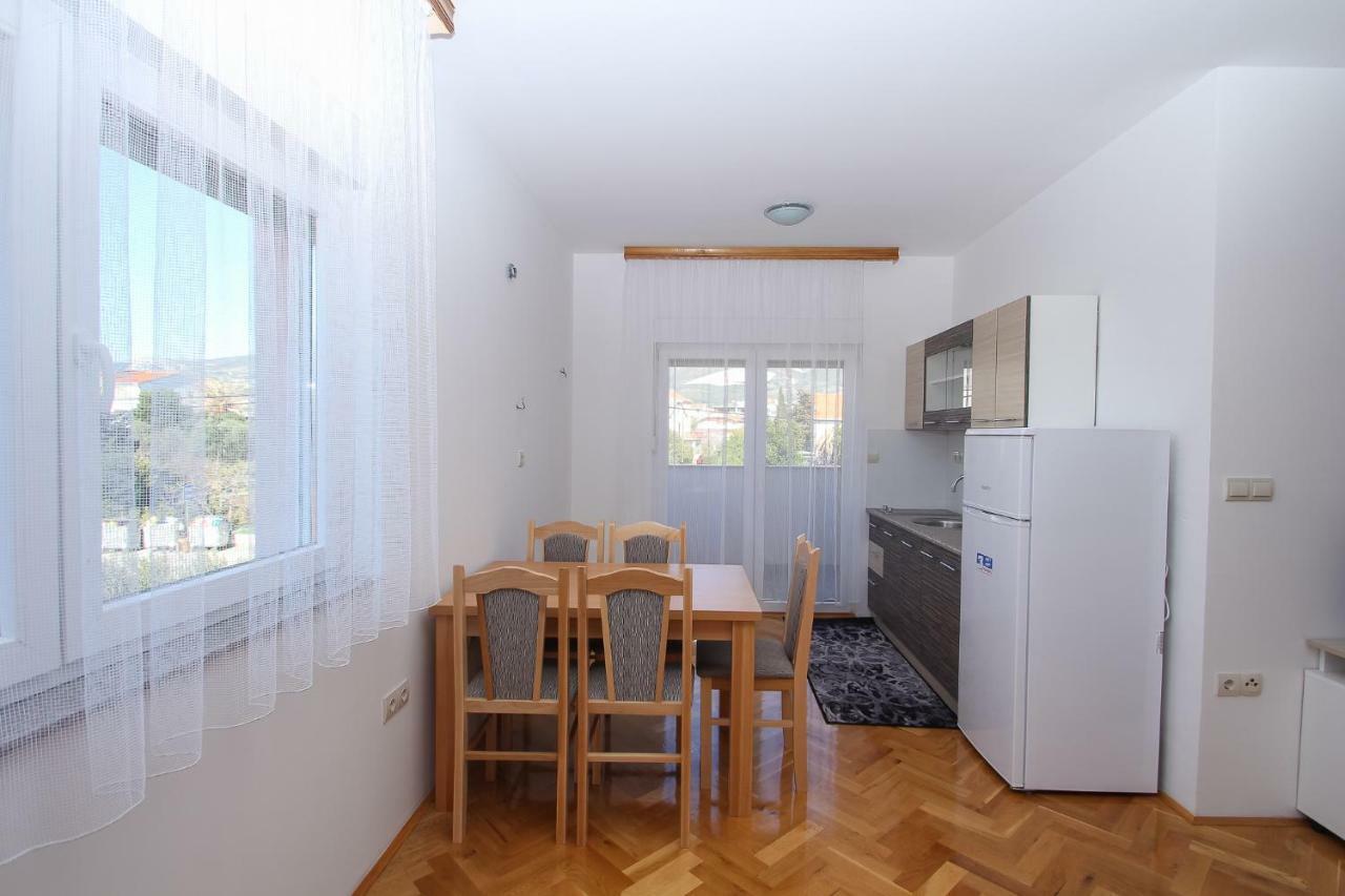 Apartmani Pranjić Kastela Bagian luar foto