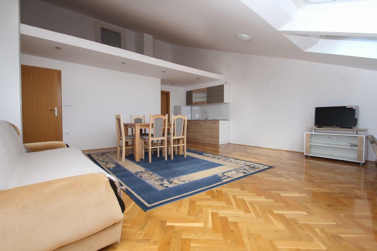 Apartmani Pranjić Kastela Bagian luar foto