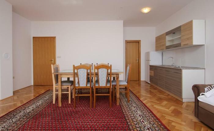 Apartmani Pranjić Kastela Bagian luar foto
